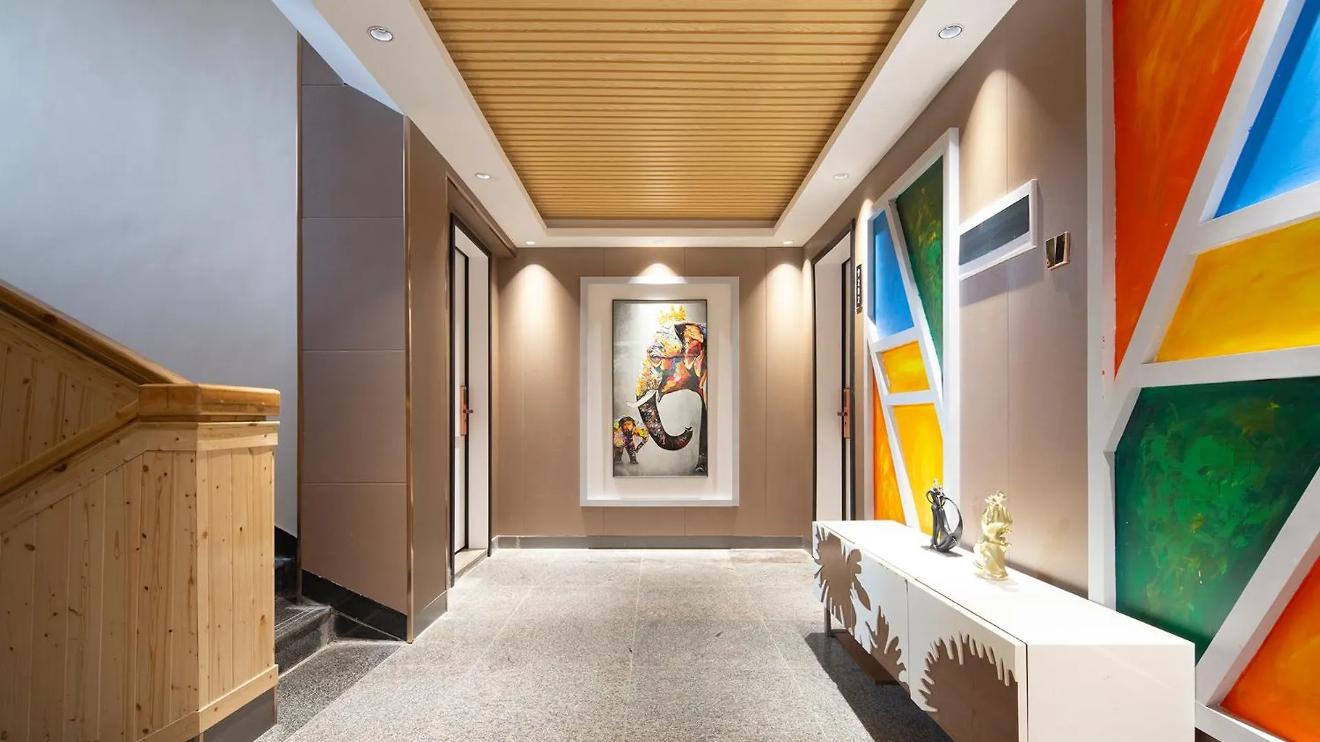 Comfort Sanya Oak Manor Hotel China